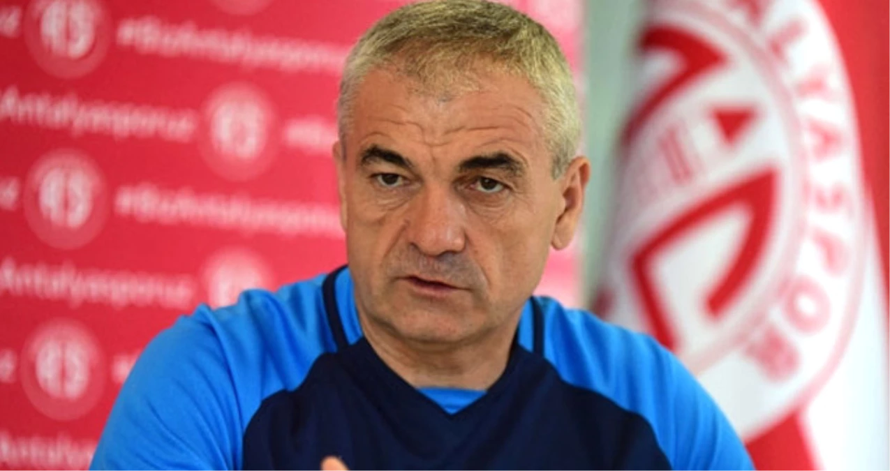 Antalyaspor Teknik Direktörü Rıza Çalımbay İstifa Etti