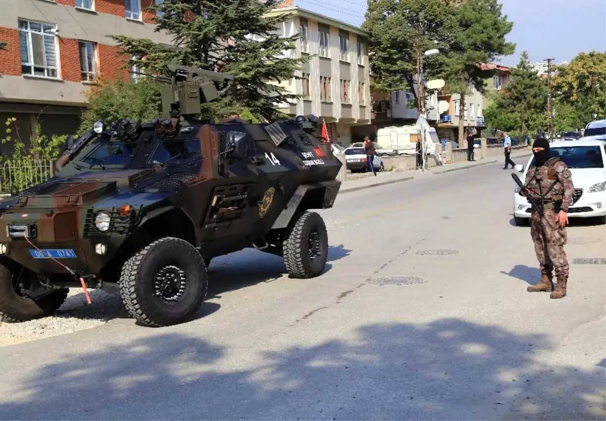 Başkent\'te Bir Şahıs 2 Kardeşini Silahla Rehin Aldı