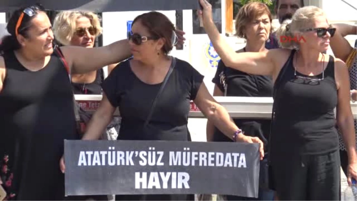 Bodrum Cumhuriyet Kadınları\'ndan Atatürk\'süz Müfredat Tepkisi