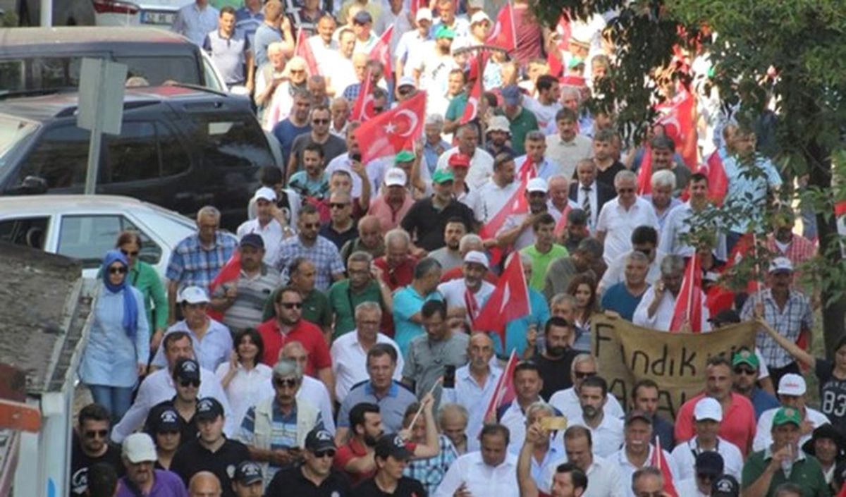 CHP\'nin \'Fındık Yürüyüşü\' Başladı