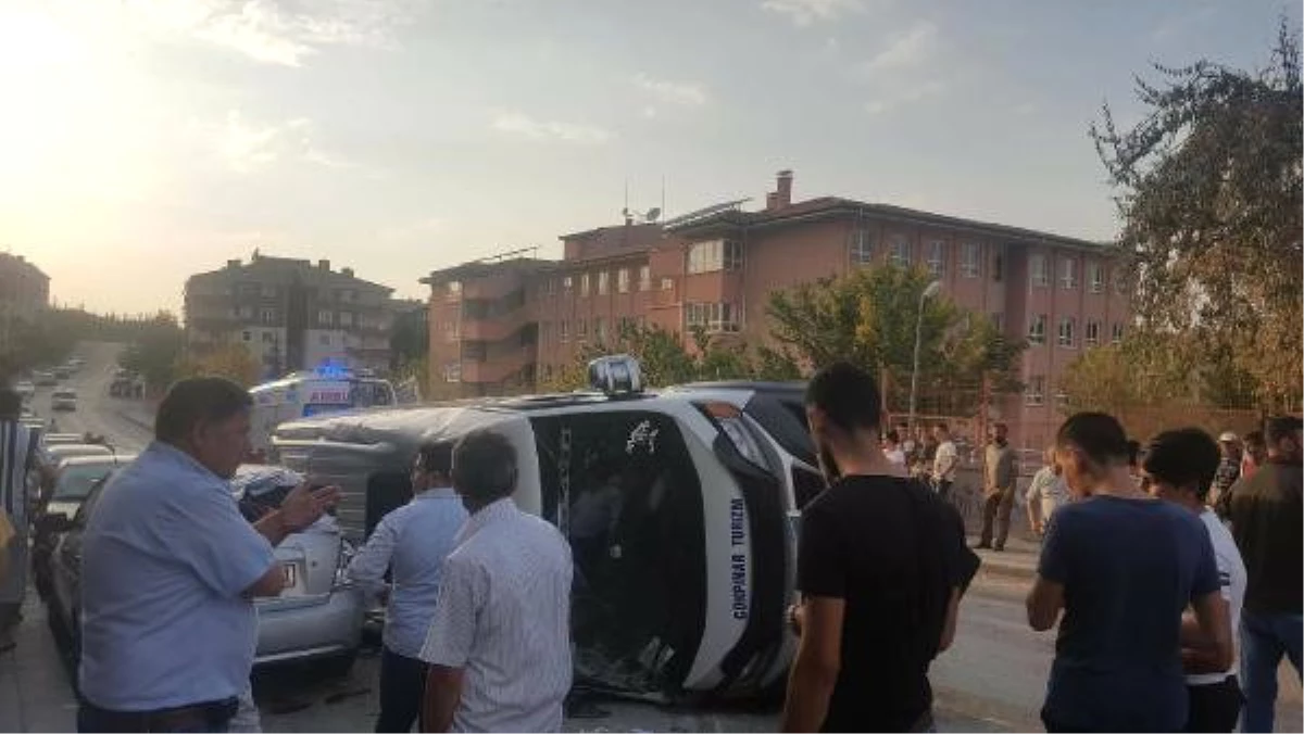 Dha Ankara - Ankara\'da Öğrenci Servisi Devrildi: 10 Yaralı