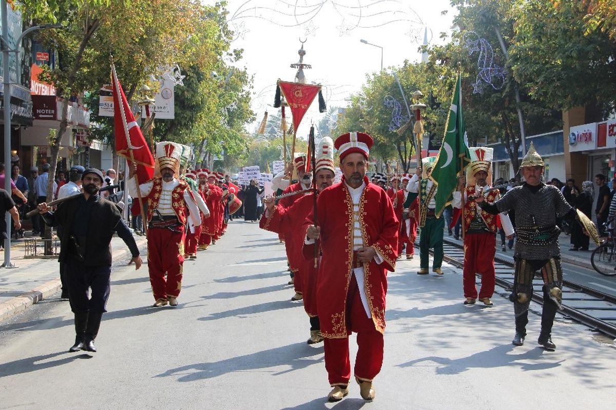 Düzce\'de Ahilik Haftası\'nda Mehterli Kutlama