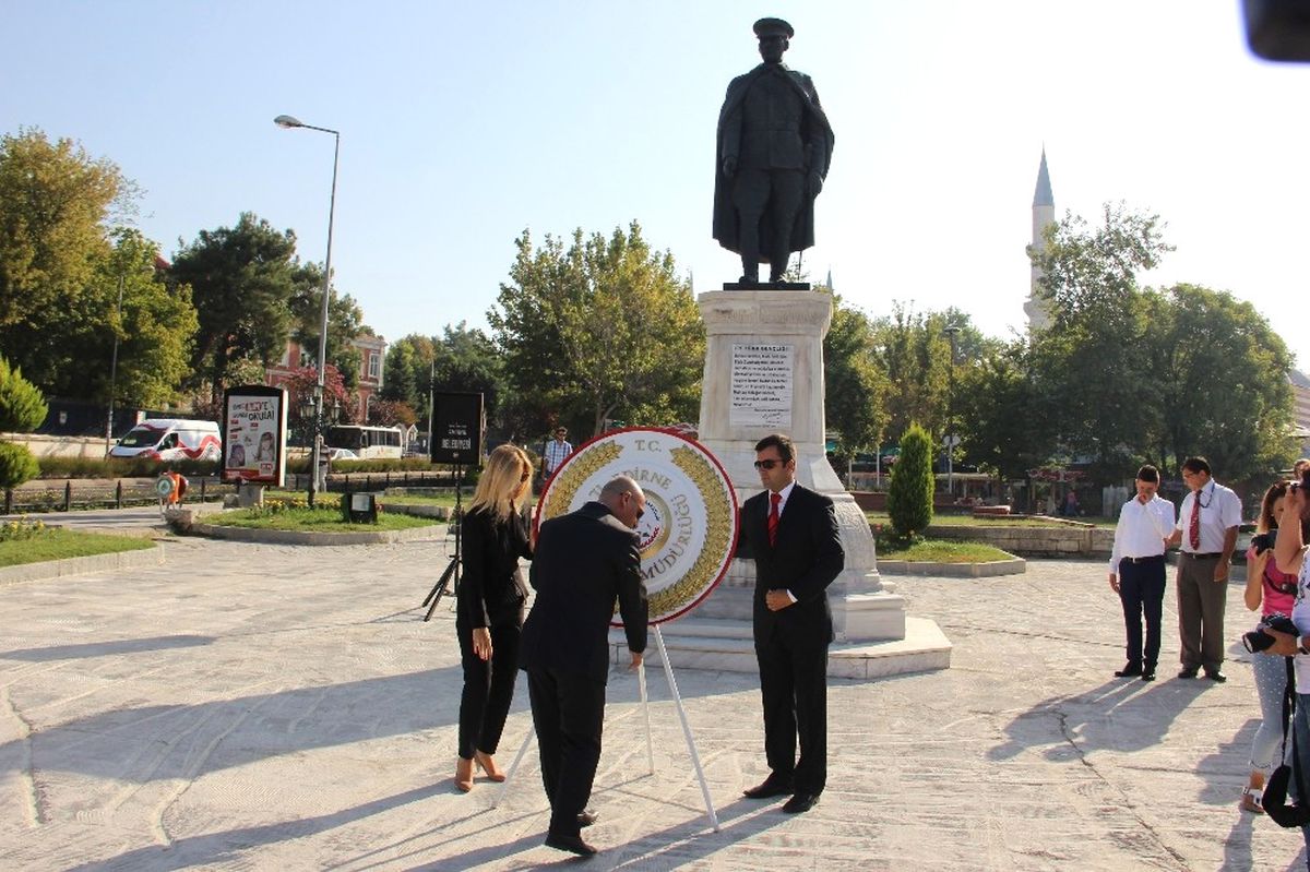 Edirne\'de 54 Bin 901 Öğrenci Ders Başı Yaptı