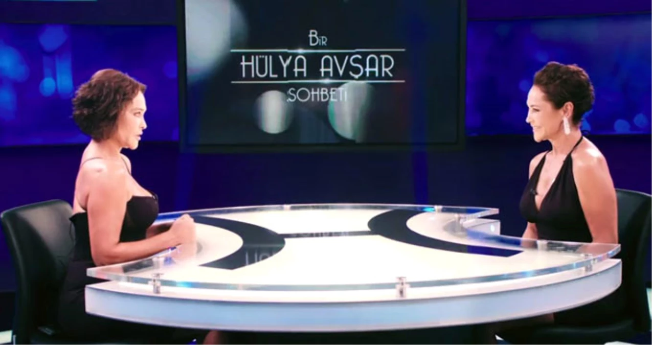 Hülya Avşar\'ın Yeni Sezon Tanıtımı, Saba Tümer\'in Yıllar Önceki Tanıtımının Kopyası Çıktı