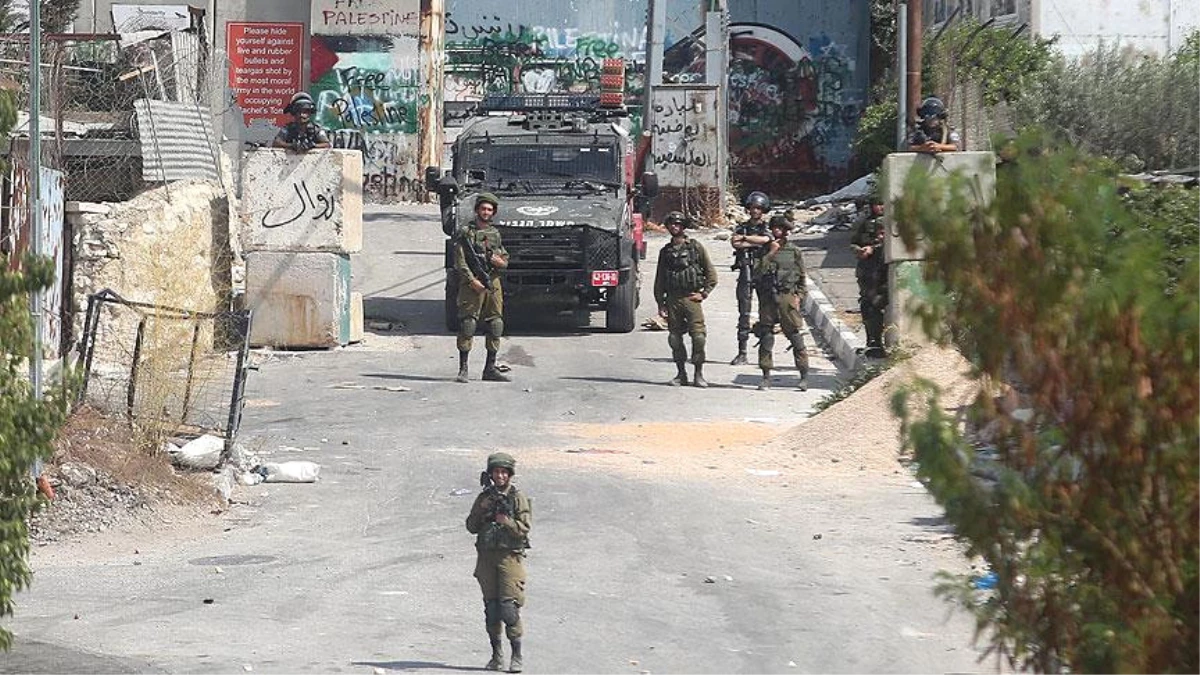 İsrail Askerlerinden El Halil\'de Gösteriye Müdahale