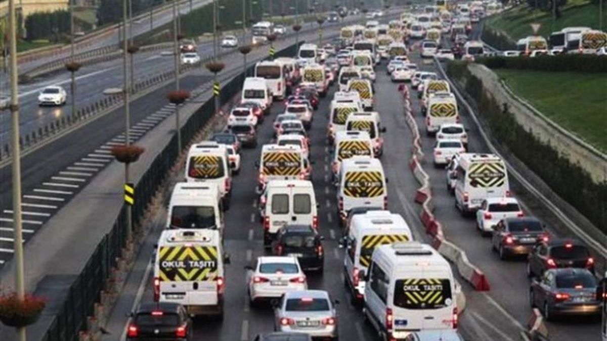 İstanbul Trafiğinde Yeni Eğitim Dönemi Yoğunluğu