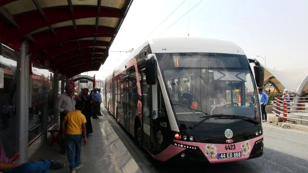 Malatya\'da \'Pembe Trambüs\' Dönemi Başladı