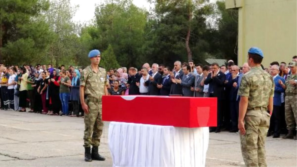 Mardin\'de Şehit Asker İçin Tören Düzenlendi