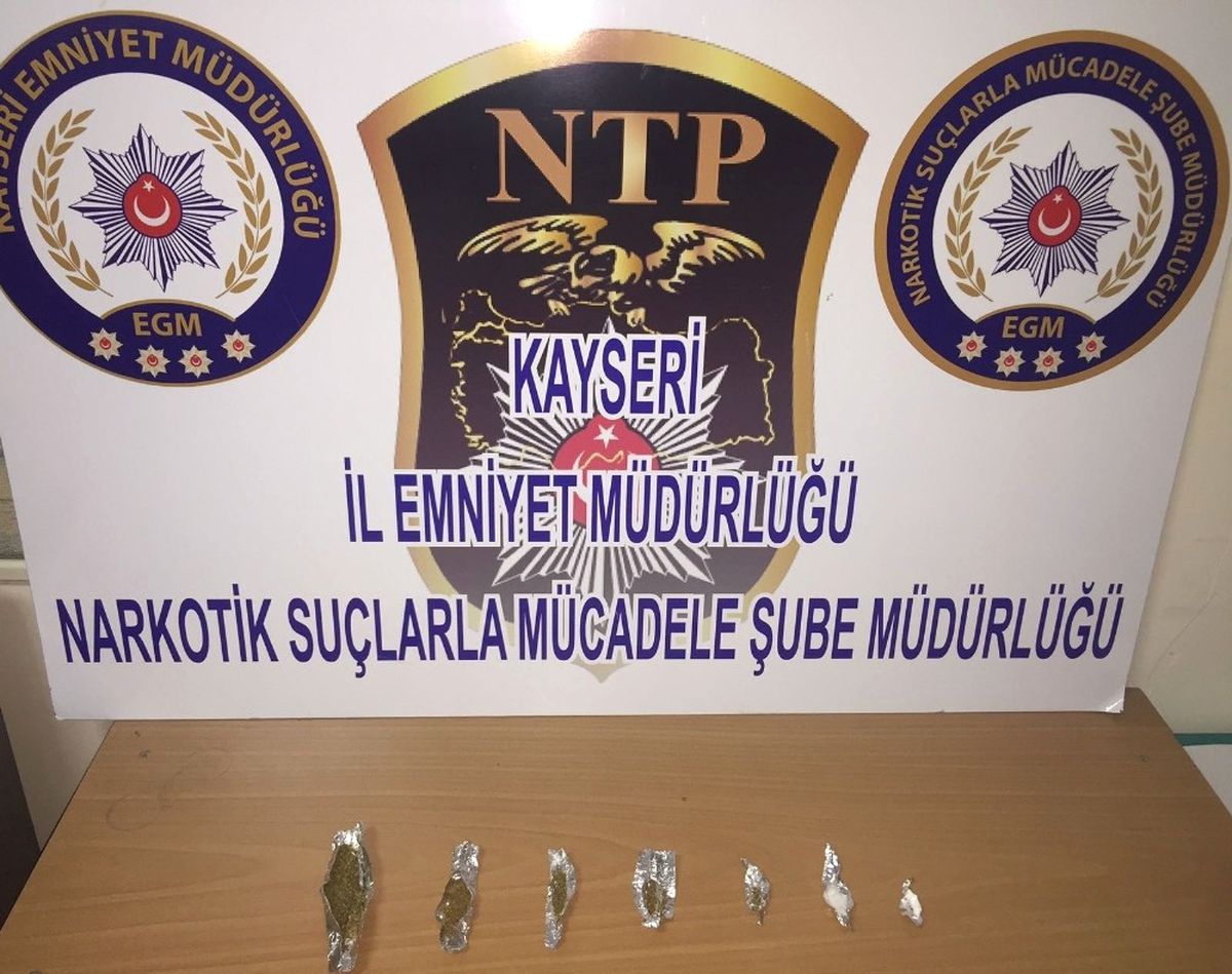 Polis, Uyuşturucu Tacirlerine Gözaçtırmıyor