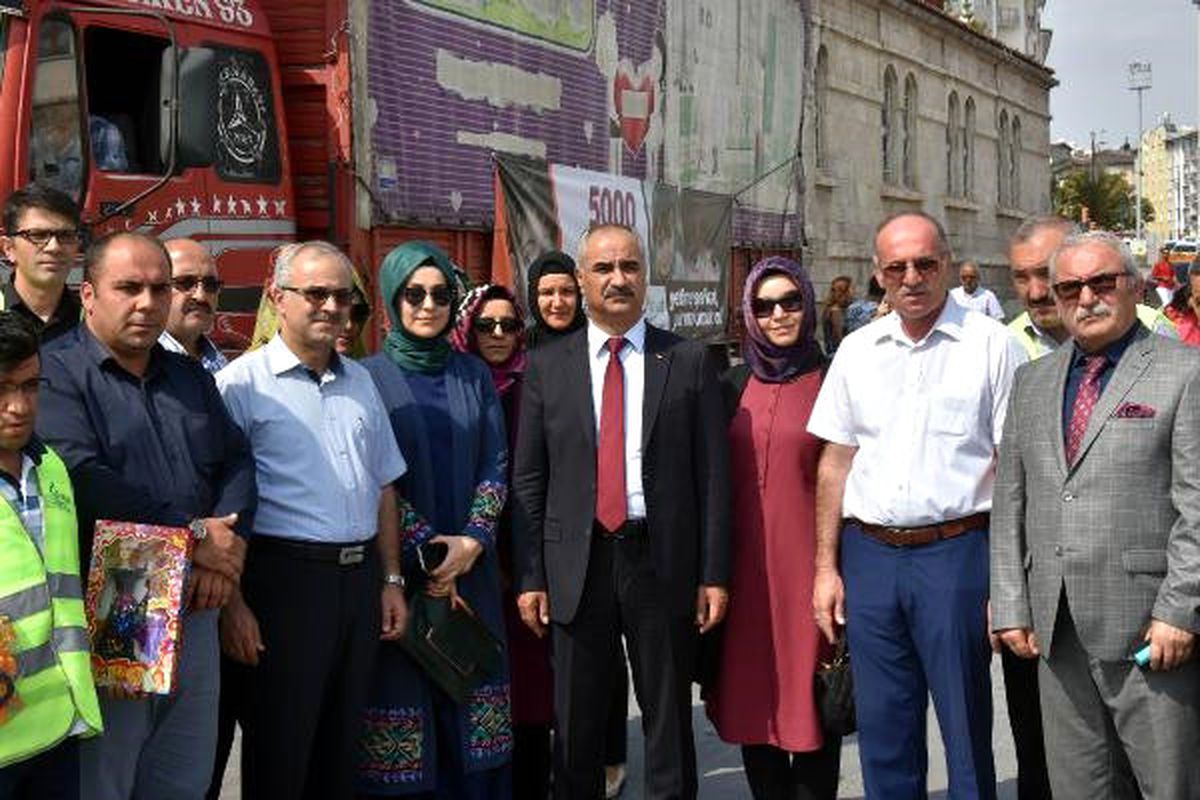 Sivas\'tan Suriyeli Çocuklara 5 Bin Oyuncak