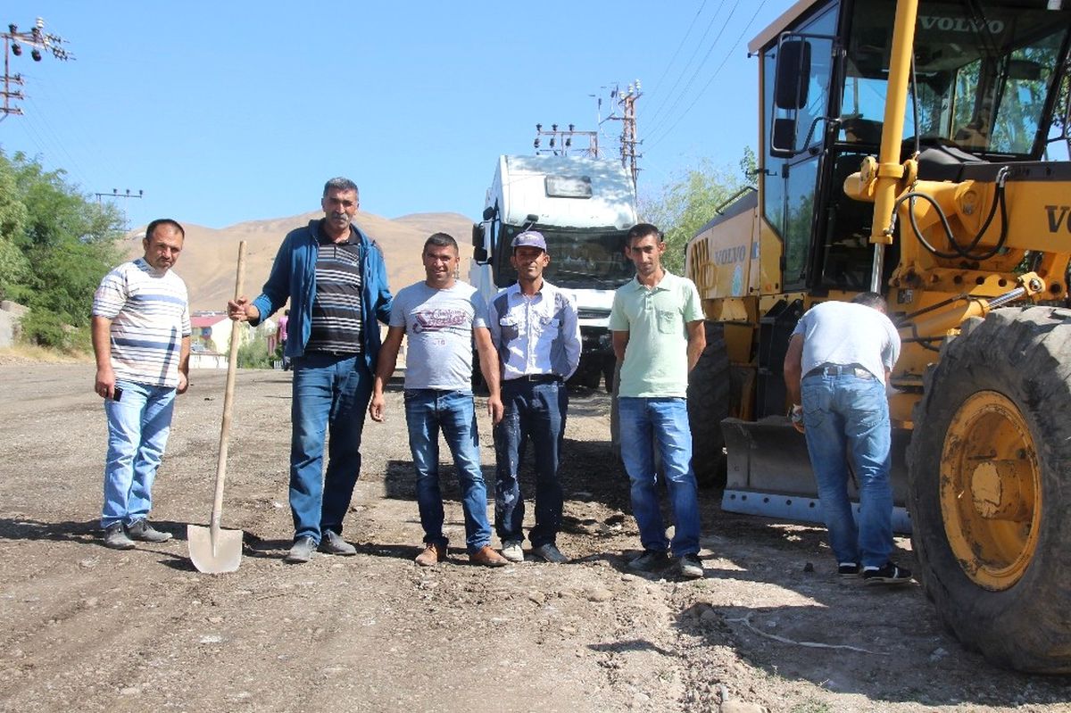 Vartolular İlk Kez Sıcak Asfaltla Tanıştı