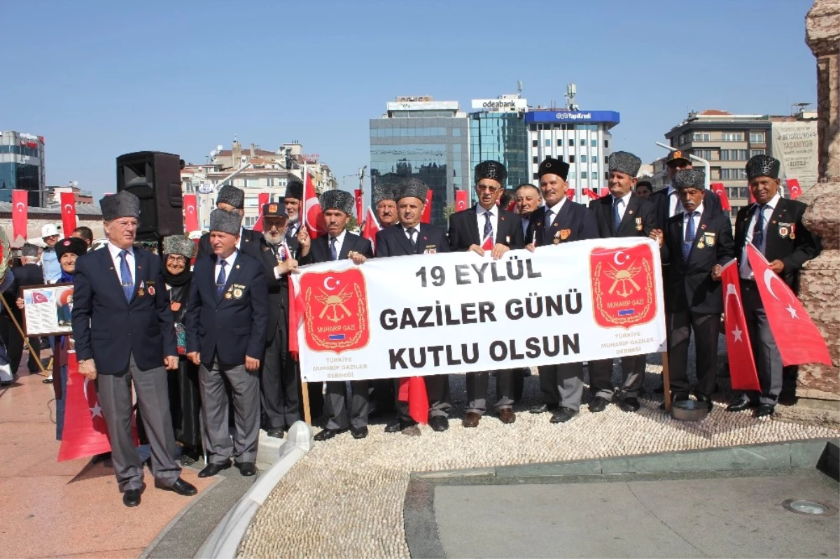 19 Eylül Gaziler Günü Taksim\'de Kutlandı