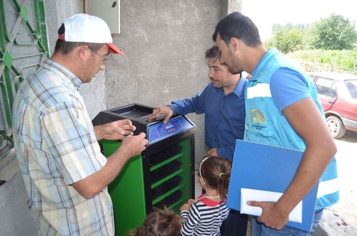 Altıntaş\'ta \'Genç Çiftçi Hibe Destek\' Projesi