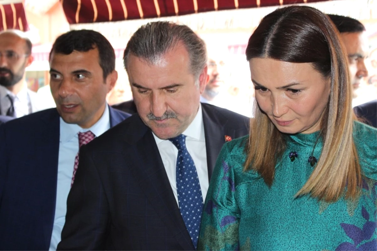 Azerbaycan Milletvekili Paşayeva: "Türkiye En Güçlü Türk Müslüman Dünyasının Kalesi"