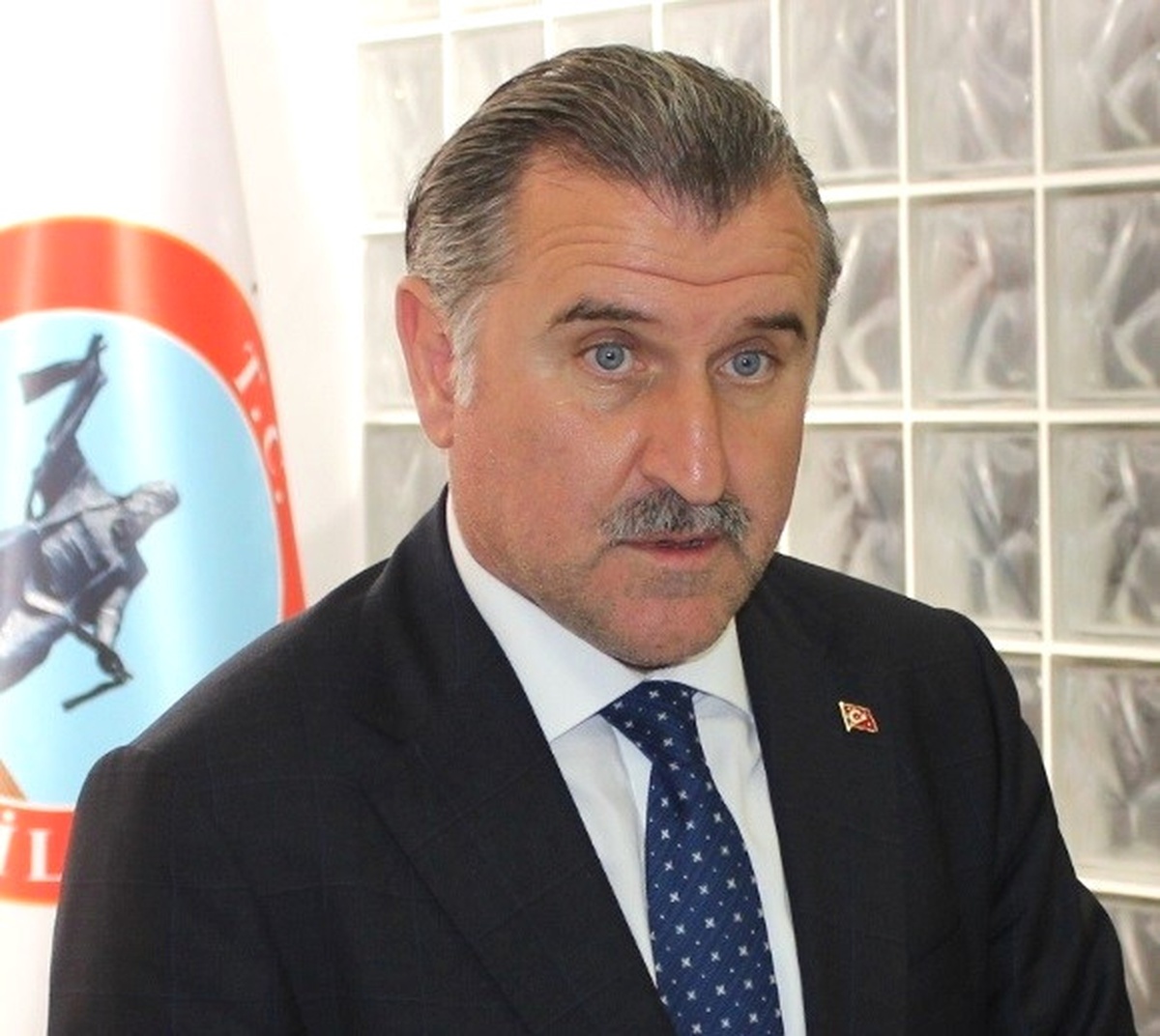 Bakan Bak\'tan \'Yabancı Sınırlaması\' Açıklaması