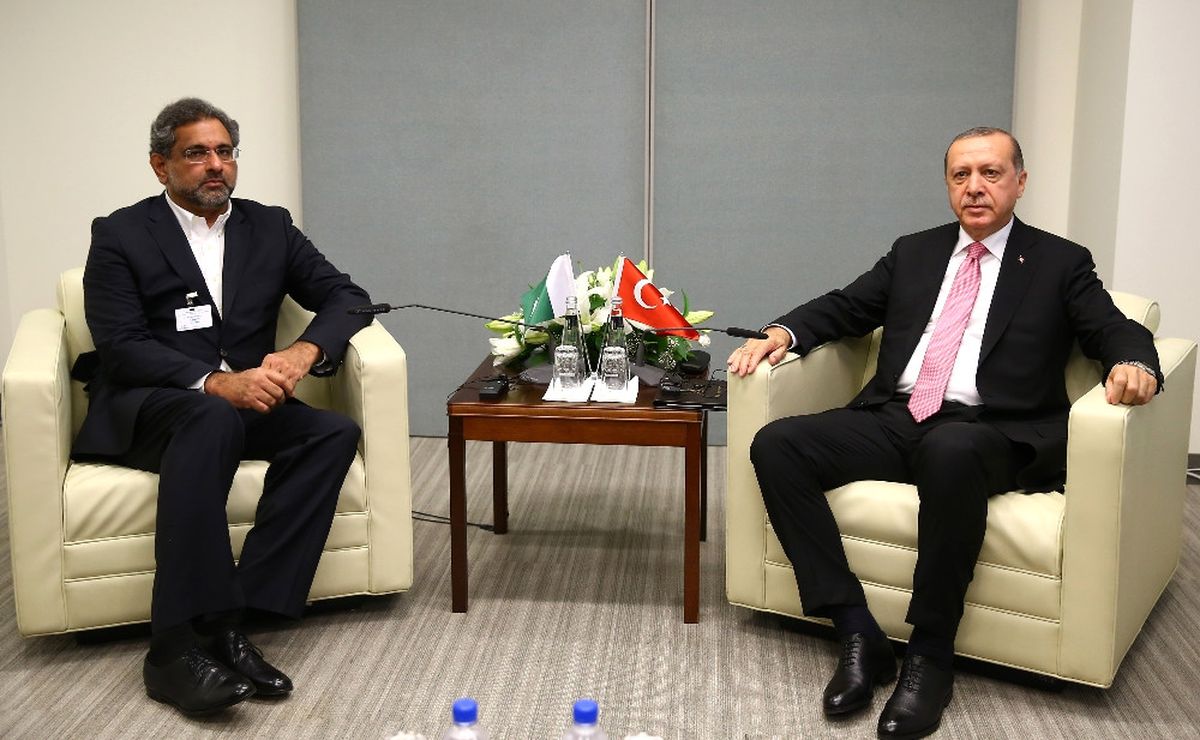 Cumhurbaşkanı Erdoğan Pakistan Başbakanı Abbasi\'yi Kabul Etti