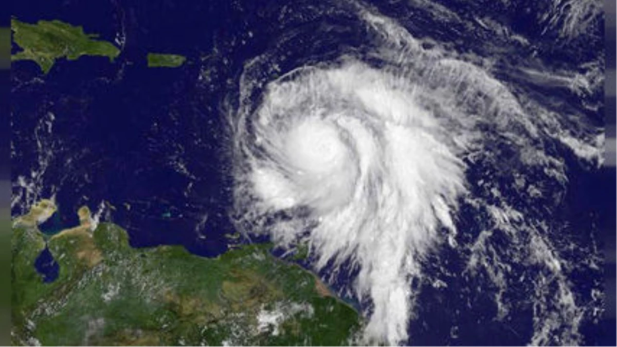 Karayipler\'de Maria Kasırgası Alarmı
