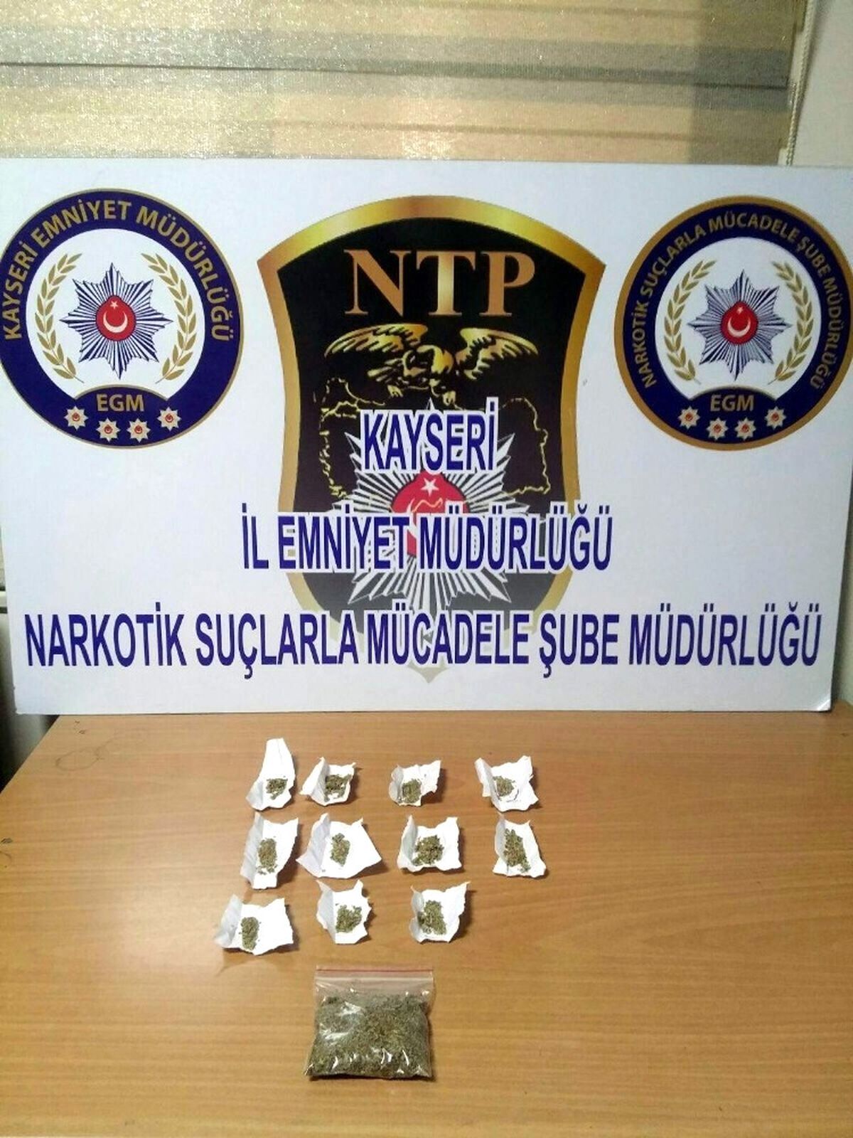 Kayseri\'de Uyuşturucu Operasyonu: 3 Gözaltı