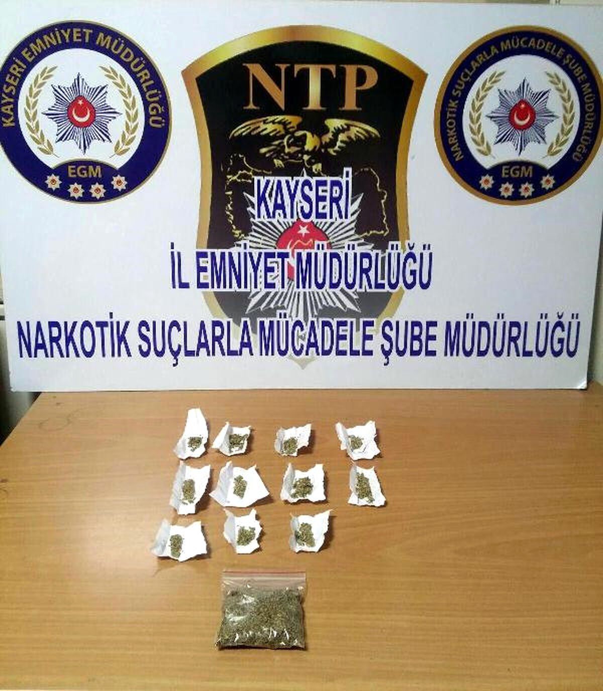 Kayseri\'de Uyuşturucu Operasyonu: 3 Gözaltı
