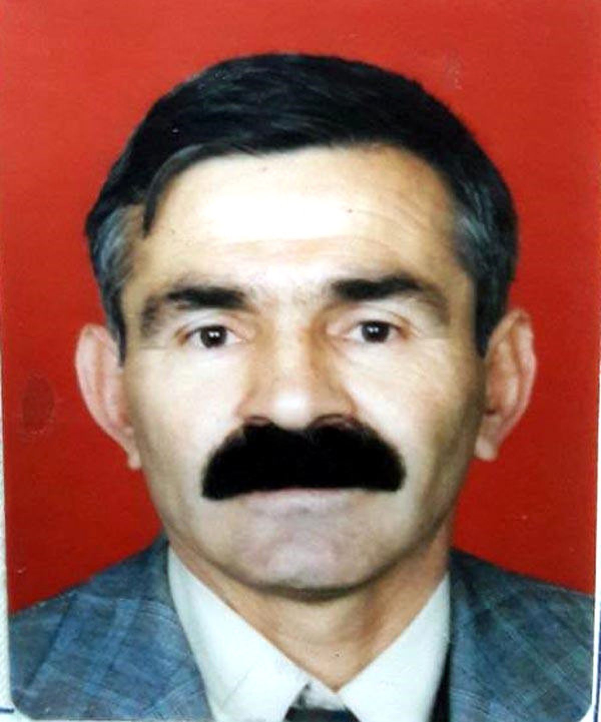 Kendini Kömürlüğün Tavanına Asarak Canına Kıydı