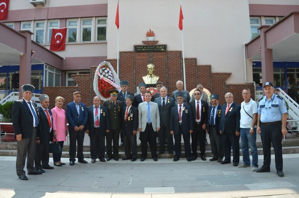 Niksar\'da 19 Eylül Gaziler Günü Kutlandı
