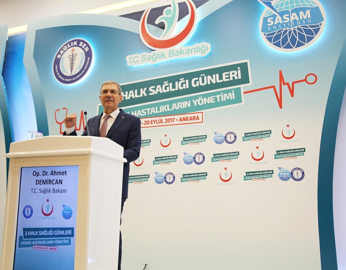Sağlık Çalışanlarının Memnuniyeti Artırılmalı"