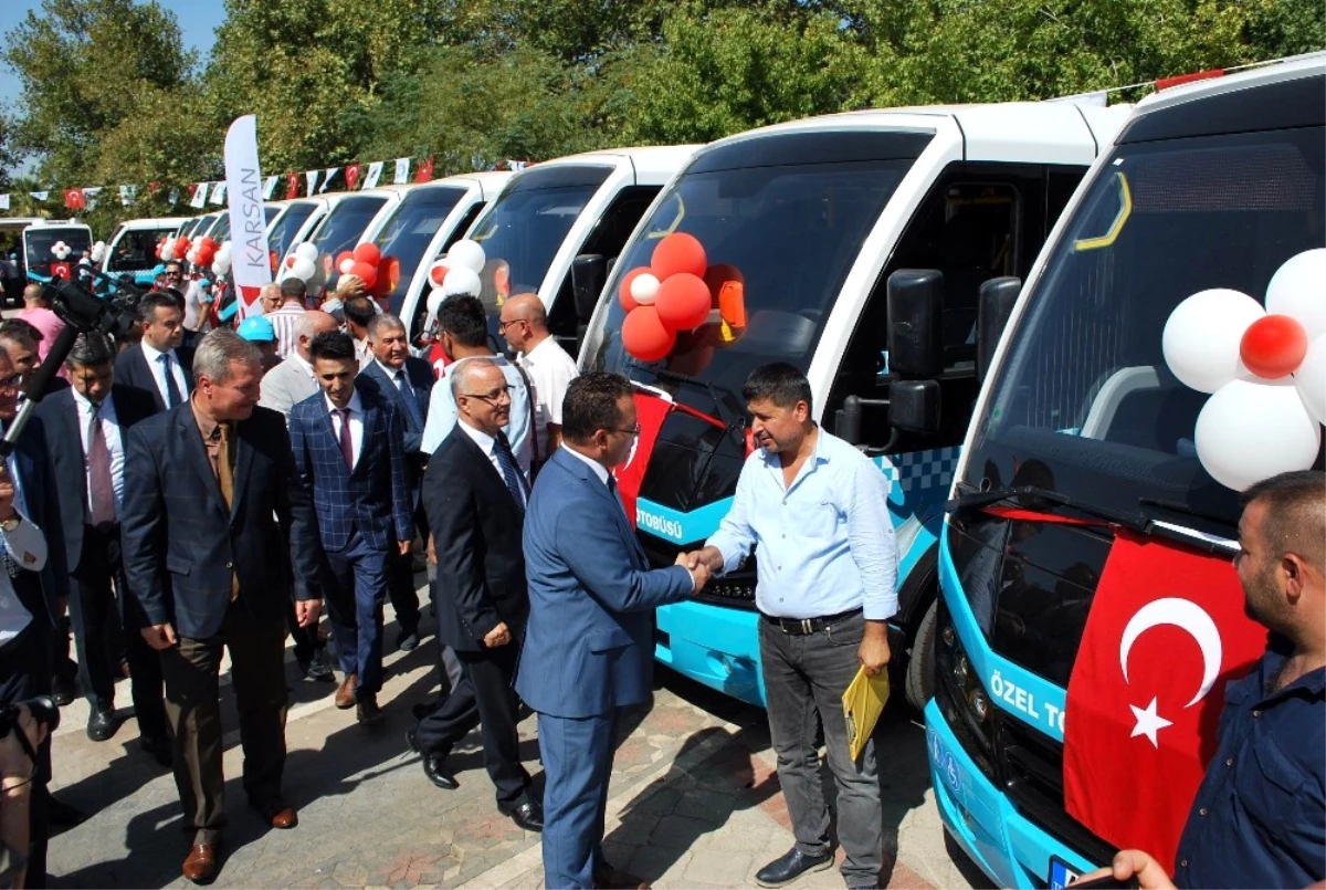 Salihli\'de 43 Yeni Toplu Taşıma Aracı Hizmete Girdi