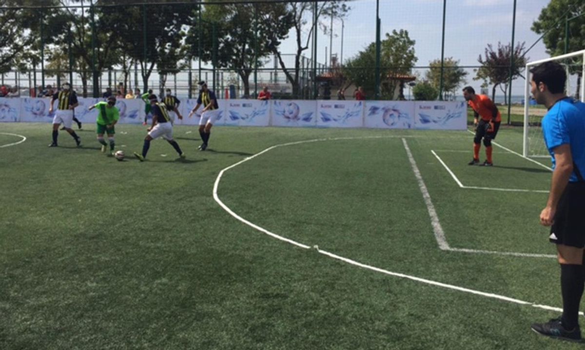 Şampiyon Kaldığı Yerden Devam