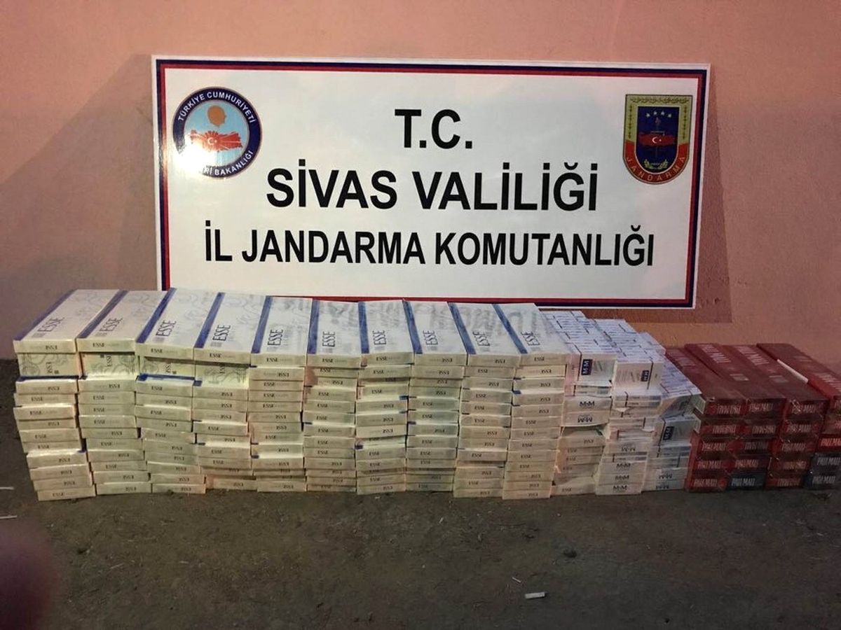 Sivas\'ta Kaçak Sigara Operasyonu
