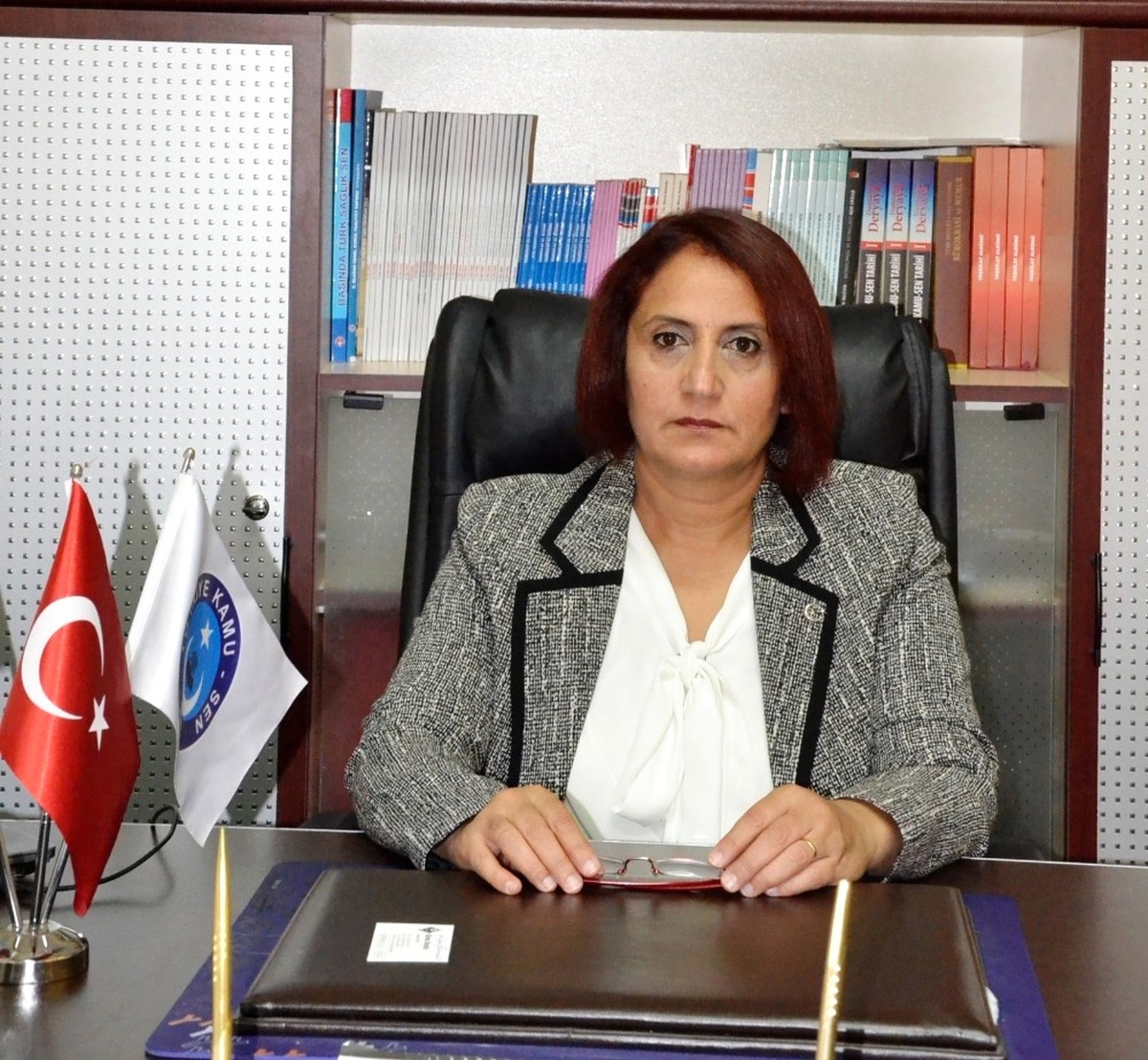 Yasemin Zengin, Sağlıkçılara Yıpranma Hakkını Savundu