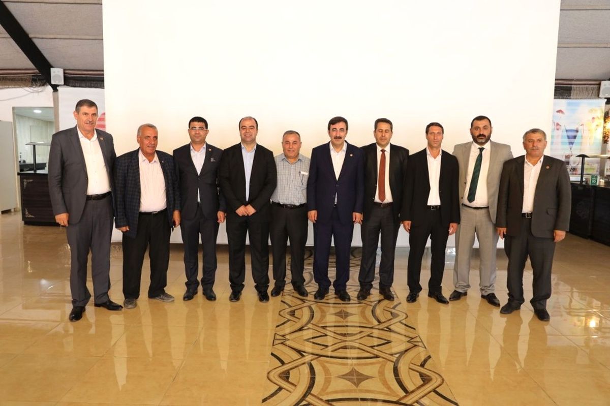 AK Parti Genel Başkan Yardımcısı Yılmaz Meclis Üyeleriyle Bir Araya Geldi