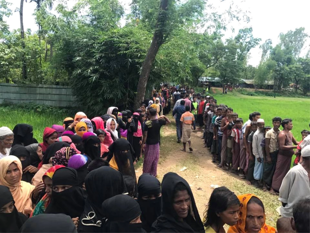 Bangladeş\'te Rohingya Müslümanlarının Kampları Görüntülendi
