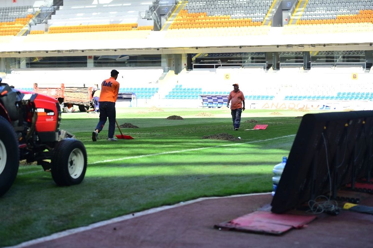 Başakşehir Fatih Terim Stadyumu Bakıma Alındı
