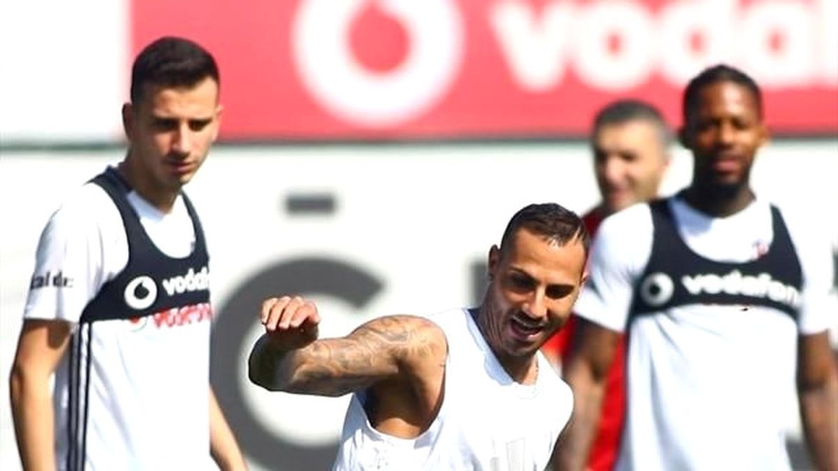 Beşiktaş Antrenmanında Tek Eksik