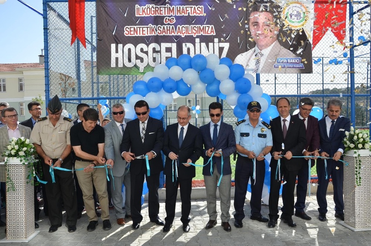 Bozüyük\'ün 13. Sentetik Sahası Törenle Hizmete Girdi