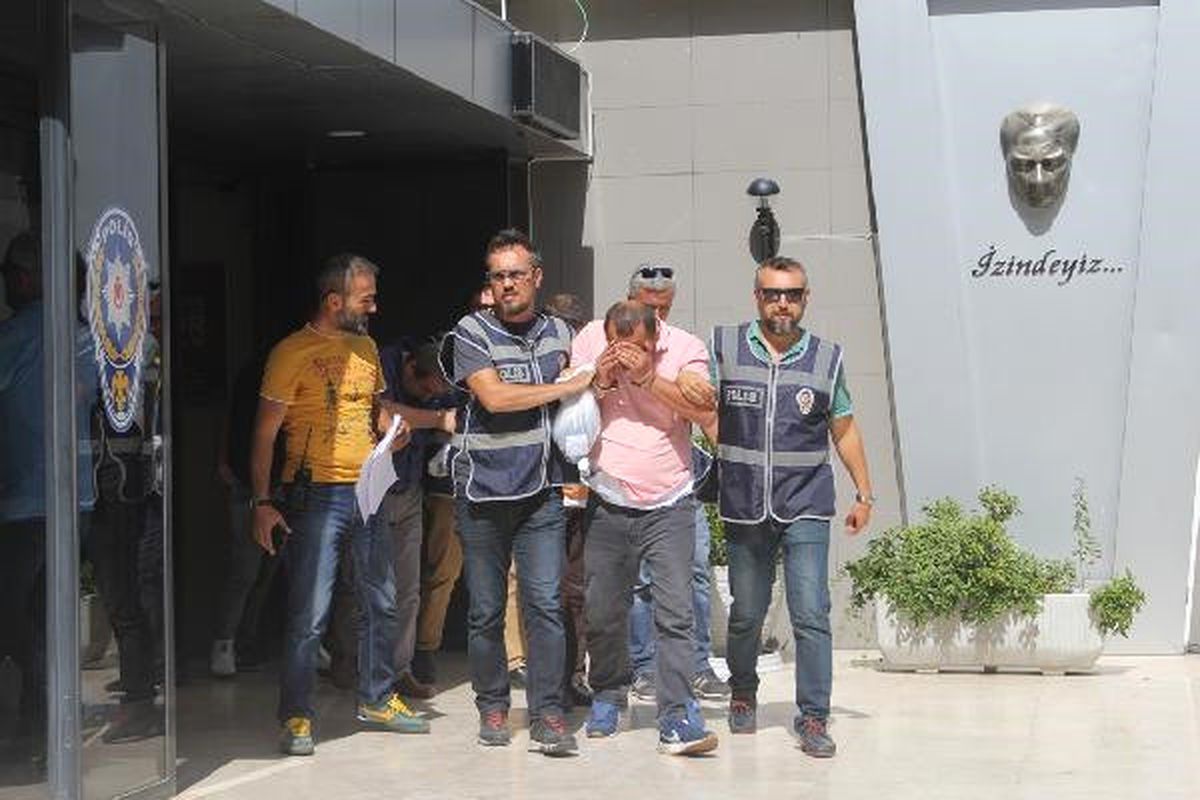 Bursa\'da Sahte Bilezikle Dolandırıcılığa 4 Gözaltı