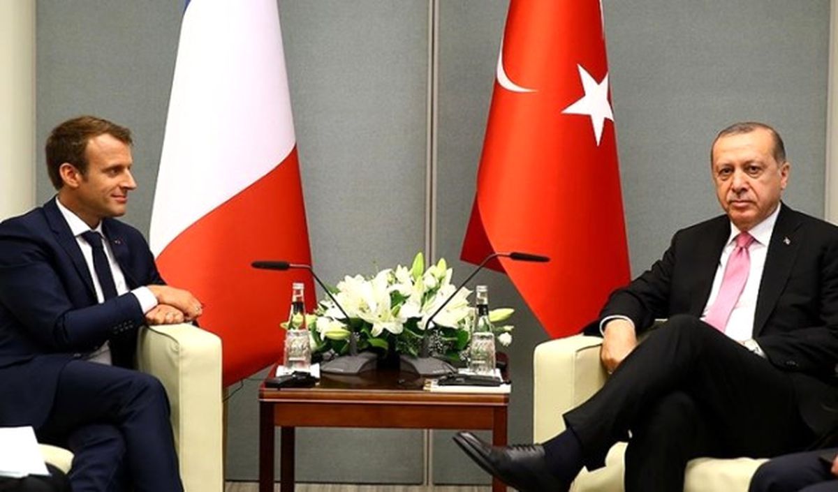 Cumhurbaşkanlığı Hesabından Macron\'a İnce Mesaj