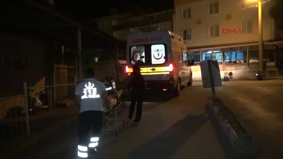 Edirne Kazada Ölen 2 Kişinin Yakınları Sağlık Ekiplerine Saldırdı