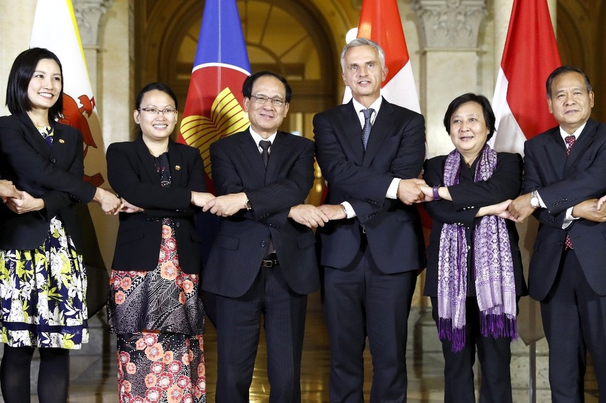 Filipinler\'de 11. Asean Bakanlar Kurulu Sınır Ötesi Suçlar Kongresi