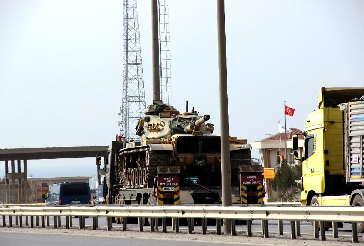 Hatay\'da Sınıra Askeri Sevkıyat