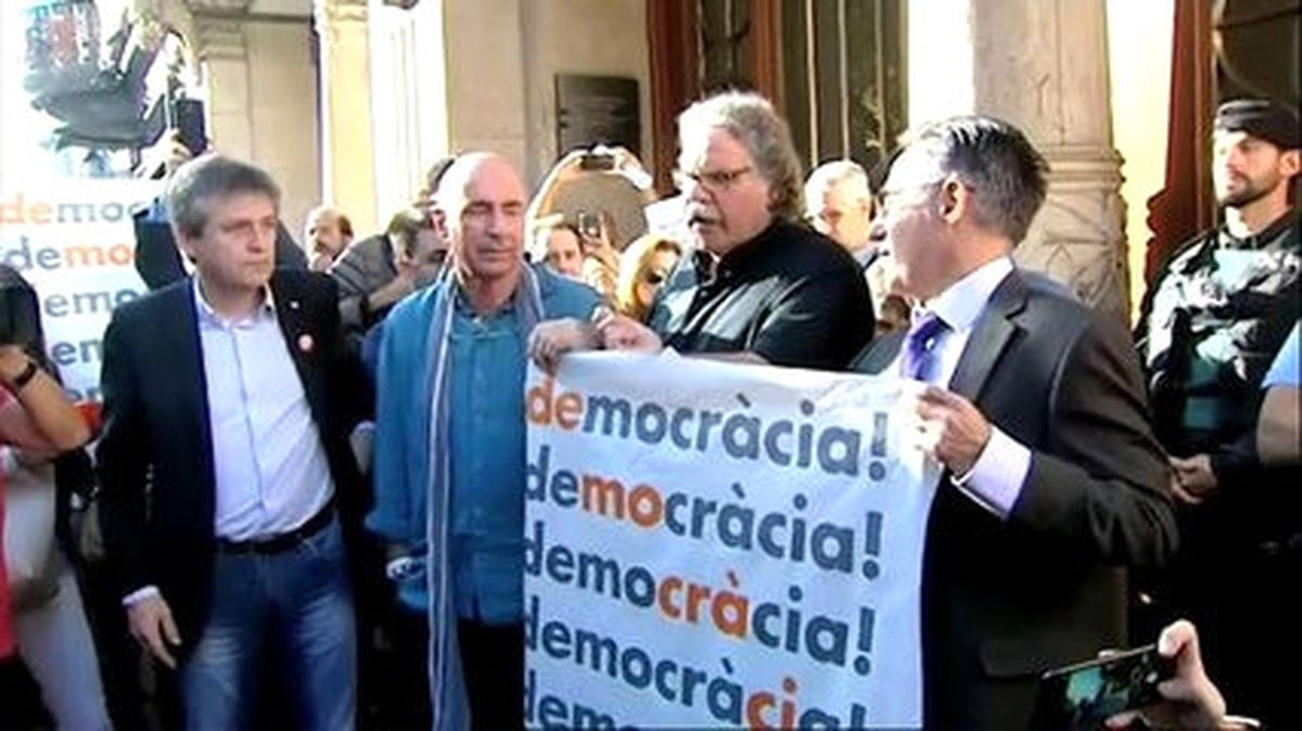 İspanyol Jandarmasından Katalan Yetkililere Gözaltı