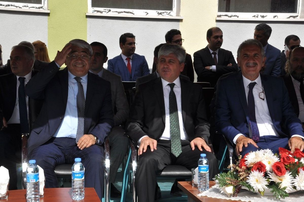 Kars\'ta İlköğretim Haftası Etkinliği