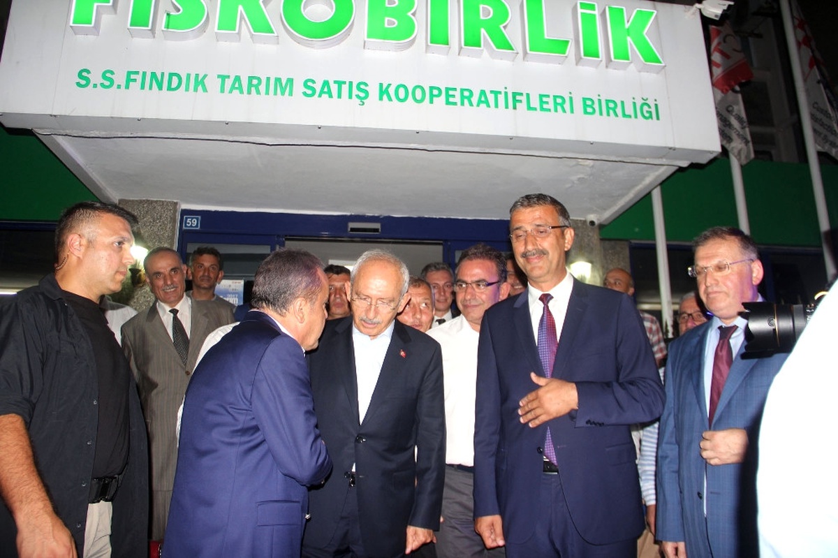 Kılıçdaroğlu, Fiskobirlik\'i Ziyaret Etti