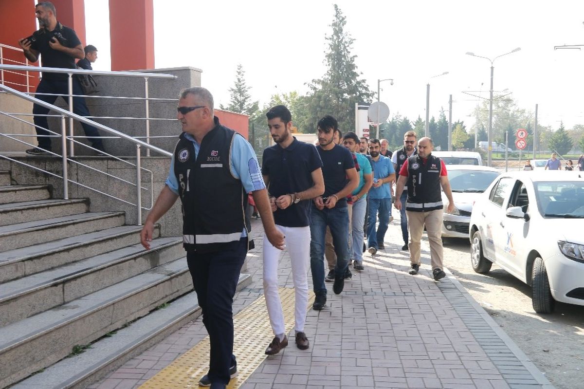 Kocaeli\'de Fetö Operasyonunda 9 Tutuklama