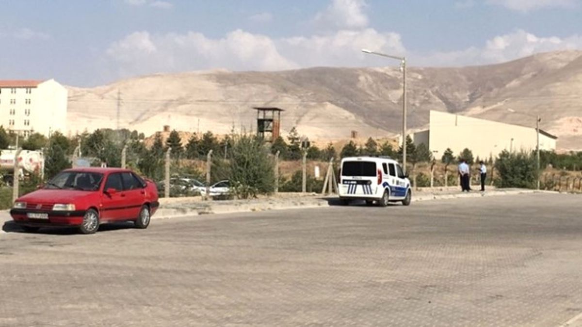 Niğde\'de Helikopter Kazası: 1 Şehit