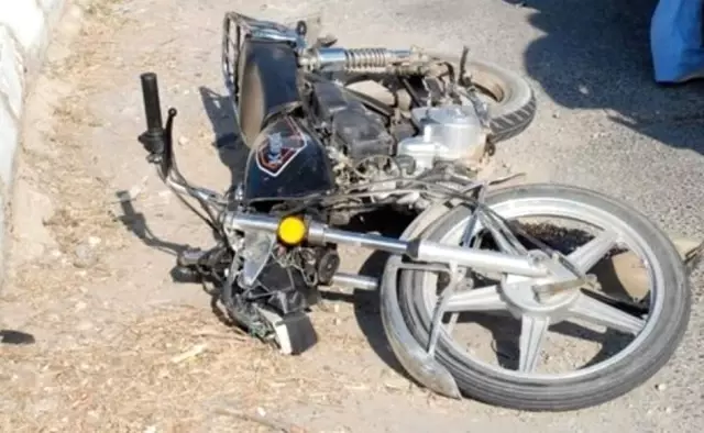 Ödemiş'te Evli Çift Motosikletle Şarampole Uçtu