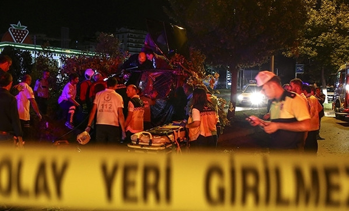 Otomobilin Çarptığı Anne ile Oğlu Öldü