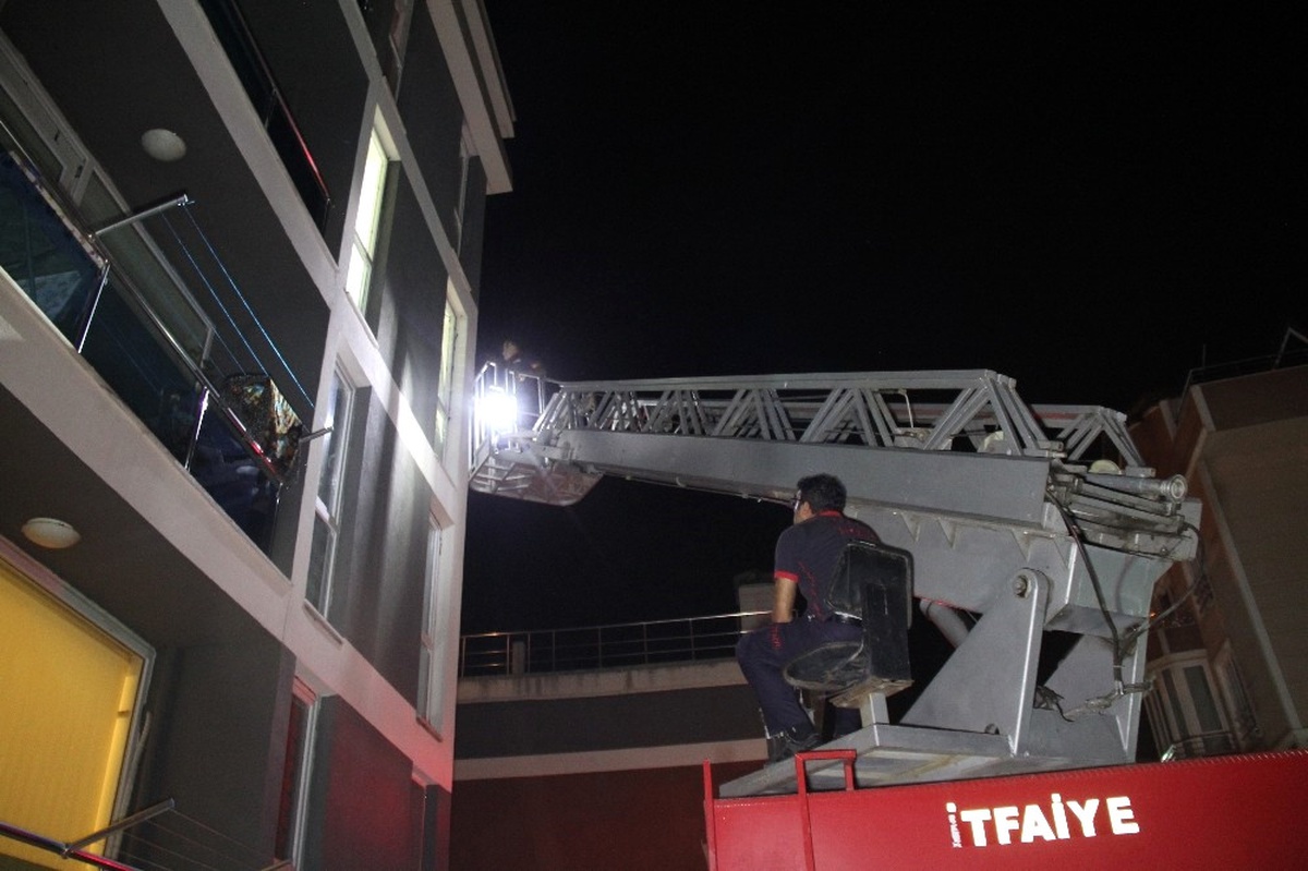 Derin Uykuya Dalan Kadın 112 Ekiplerini Alarma Geçirdi