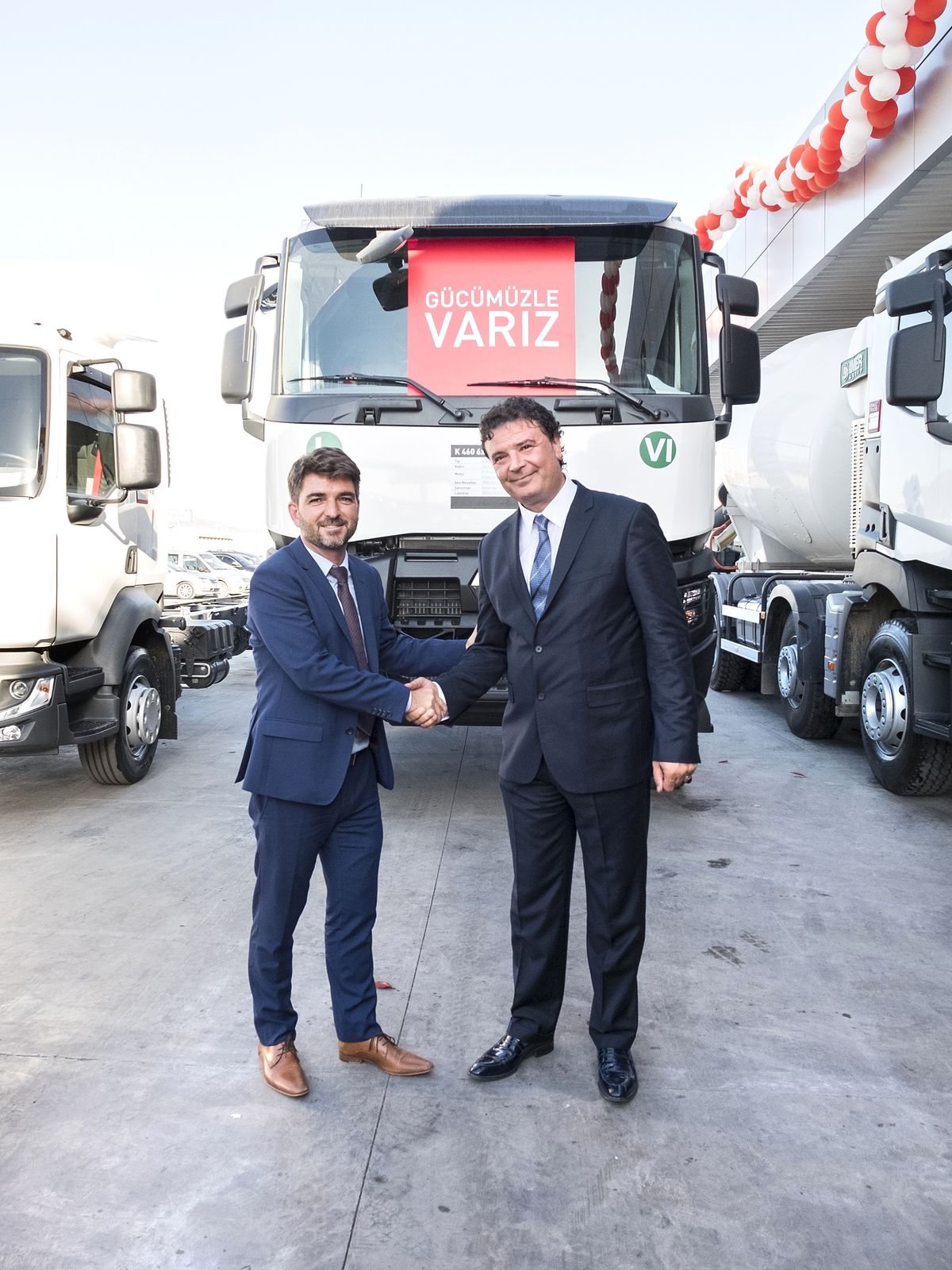 Renault Trucks, Ege\'de Gücünü Artırıyor