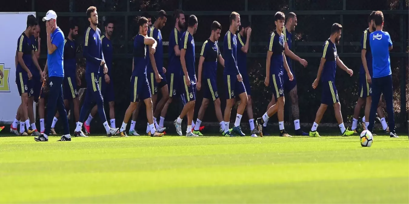 Skrtel Antrenmanın İlk Bölümünde Takımla Çalıştı